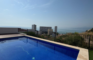 Chalet frente al mar